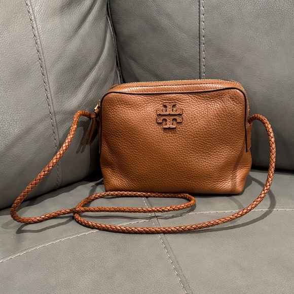 Tory Burch Handbags - Tory Burch Tan Leather Crossbody Bag